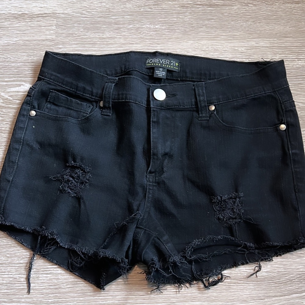 Forever 21+ Black Distressed Shorts Size 12